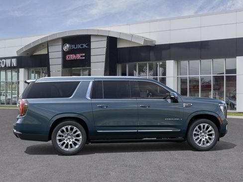 New 2026 GMC Yukon XL Denali w/ Sun & Power Step Package image 5