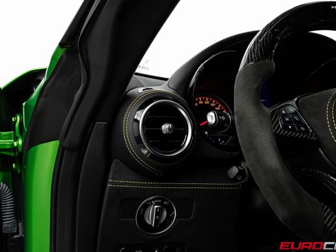 Used 2018 Mercedes-Benz AMG GT R image 29