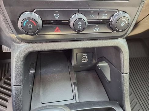 Certified 2024 Ford Ranger XL AWD/4WD image 23