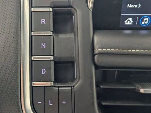 Used 2021 GMC Yukon SLT w/ SLT Luxury Package RWD image 23