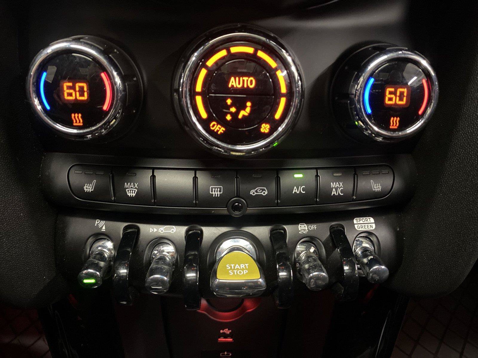 Used 2024 MINI Cooper SE FWD image 21