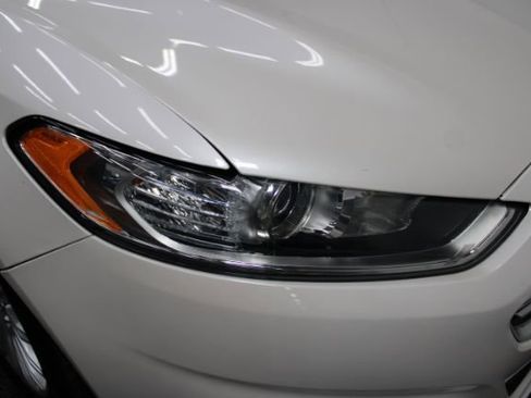 Used 2014 Ford Fusion Energi SE image 25