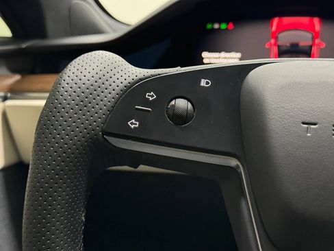 Used 2021 Tesla Model S Plaid AWD/4WD image 11