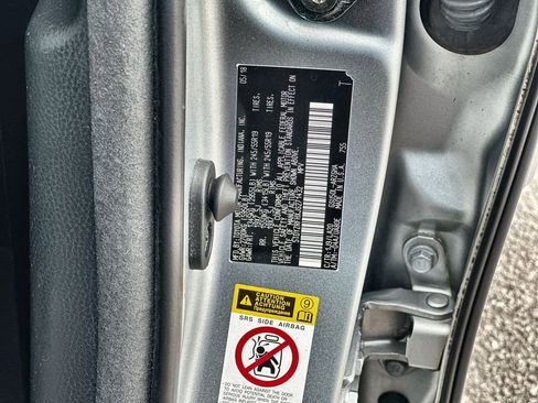 Used 2018 Toyota Highlander Limited image 34