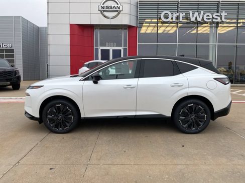 New 2026 Nissan Murano Platinum w/ Cargo Package AWD/4WD image 2