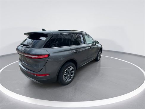 New 2026 Lincoln Corsair Premiere image 8