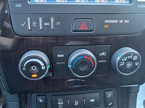Used 2016 Chevrolet Traverse LT AWD/4WD image 25