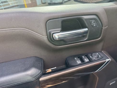 Used 2019 Chevrolet Silverado 1500 LT Trail Boss image 6