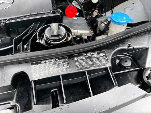 Used 2024 Mercedes-Benz Sprinter 2500 image 31