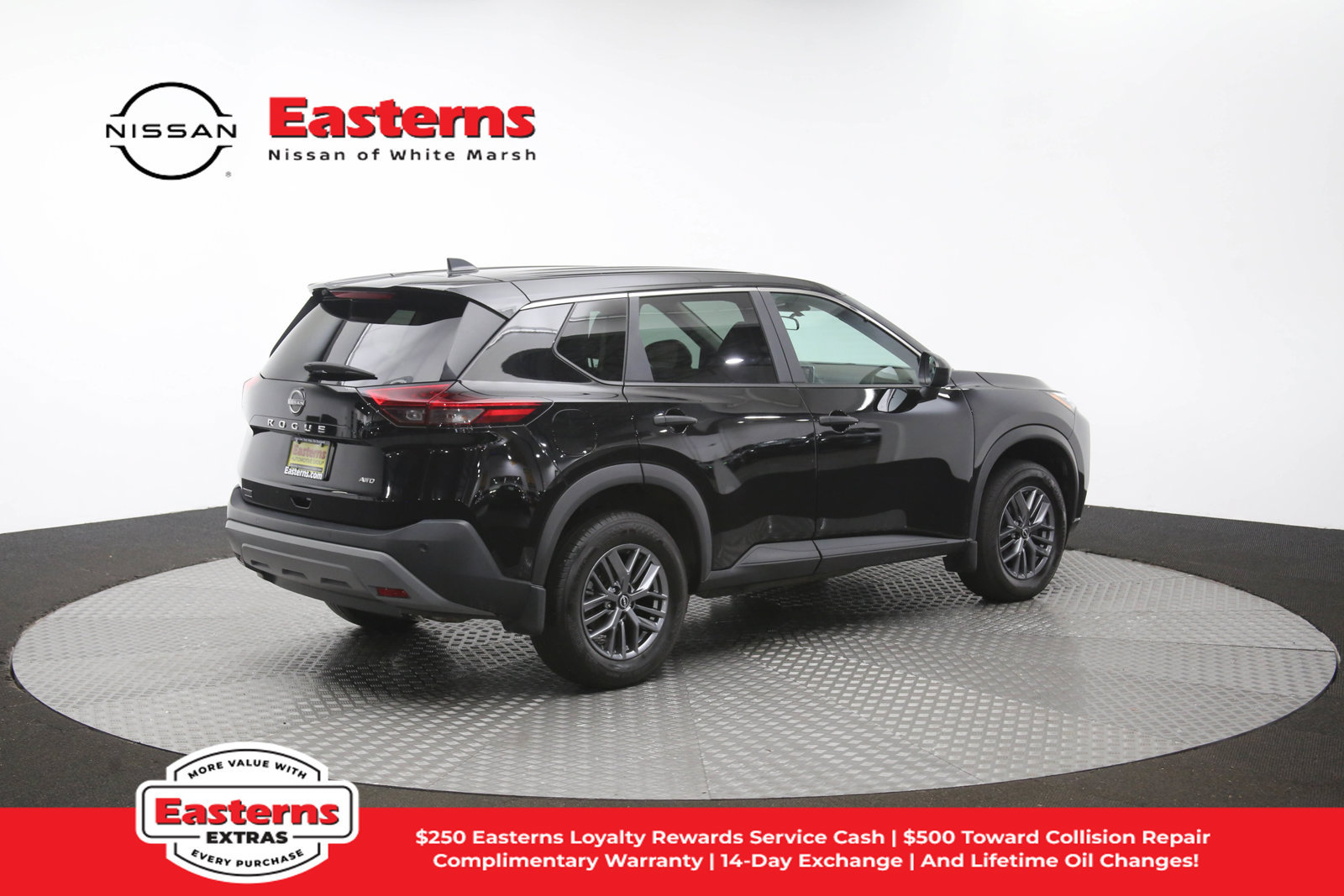 Used 2023 Nissan Rogue S AWD/4WD image 38