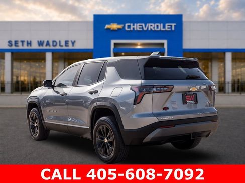 Used 2026 Chevrolet Equinox LT FWD image 5
