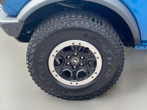 Used 2024 Ford Bronco Badlands AWD/4WD image 31