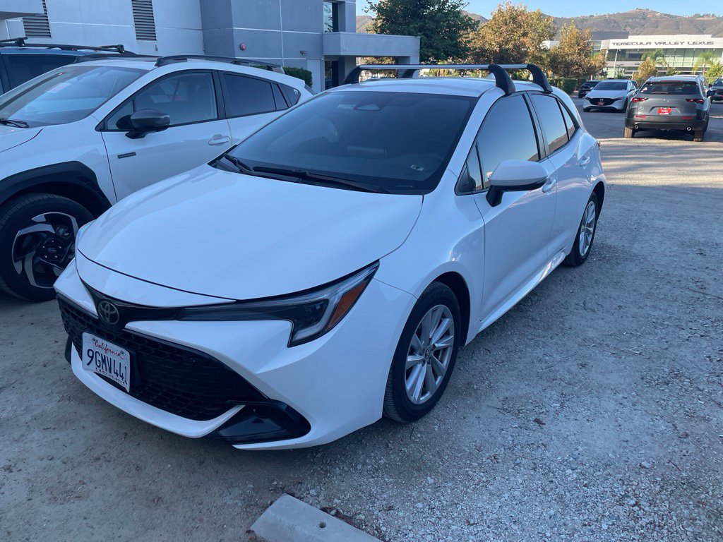 Used 2023 Toyota Corolla SE FWD image 4