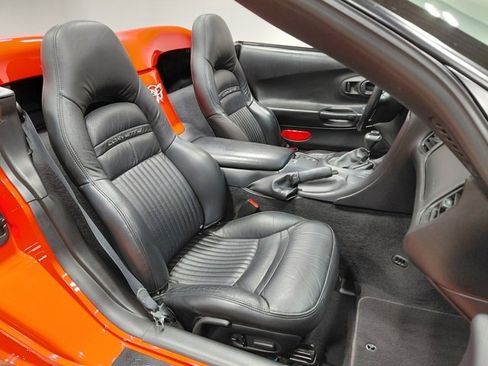 Used 2003 Chevrolet Corvette Convertible w/ Preferred Equipment Group1 image 29