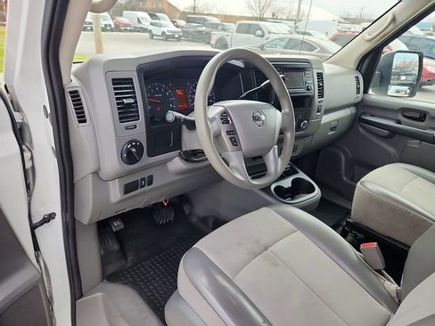 Used 2018 Nissan NV 1500 S image 7