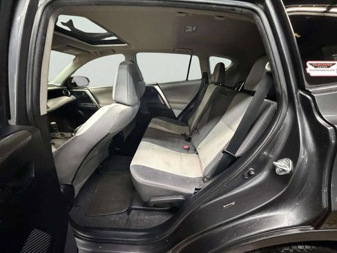 Used 2013 Toyota RAV4 XLE image 19