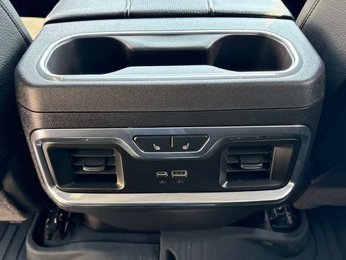 Used 2024 GMC Sierra 1500 Denali AWD/4WD image 20