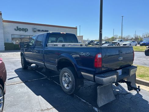 Used 2010 Ford F350 4x4 Crew Cab Super Duty image 4