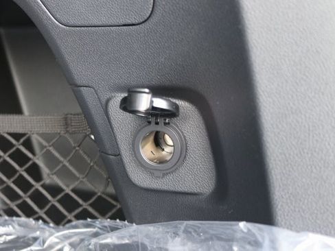 Used 2025 Subaru Outback Premium w/ Popular Package #1A image 15