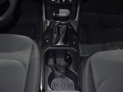 Used 2025 Kia K4 FWD image 31
