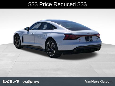 Used 2024 Audi RS e-tron GT w/ Carbon Performance Package AWD/4WD image 6