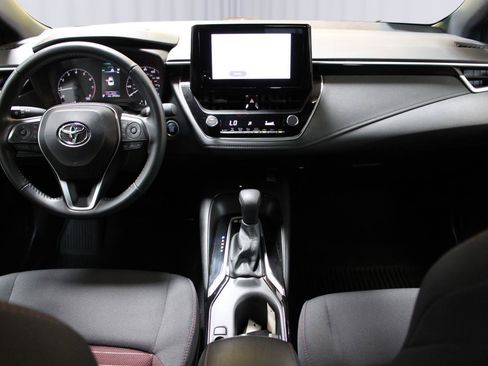 Used 2024 Toyota Corolla SE w/ SE Premium Package FWD image 2