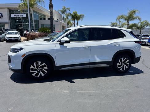 Certified 2025 Volkswagen Tiguan S FWD image 5