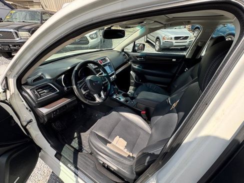 Used 2016 Subaru Legacy 2.5i Limited AWD/4WD image 10