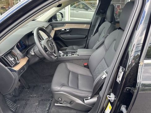Certified 2025 Volvo XC90 B6 Plus AWD/4WD image 20