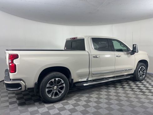 New 2026 Chevrolet Silverado 1500 High Country w/ Technology Package AWD/4WD image 3