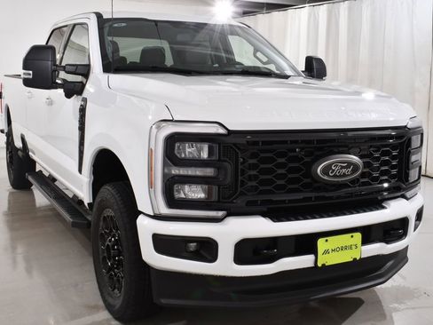 New 2026 Ford F350 XLT w/ XLT Premium Package AWD/4WD image 4