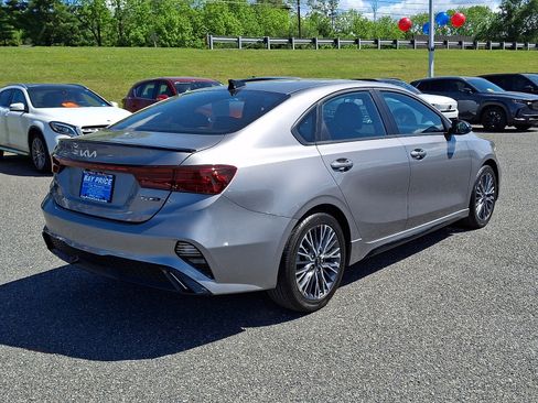 Used 2023 Kia Forte GT-Line FWD image 7