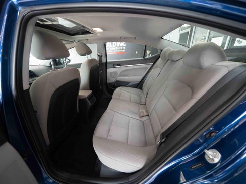 Used 2018 Hyundai Elantra Value Edition w/ Cargo Package FWD image 23