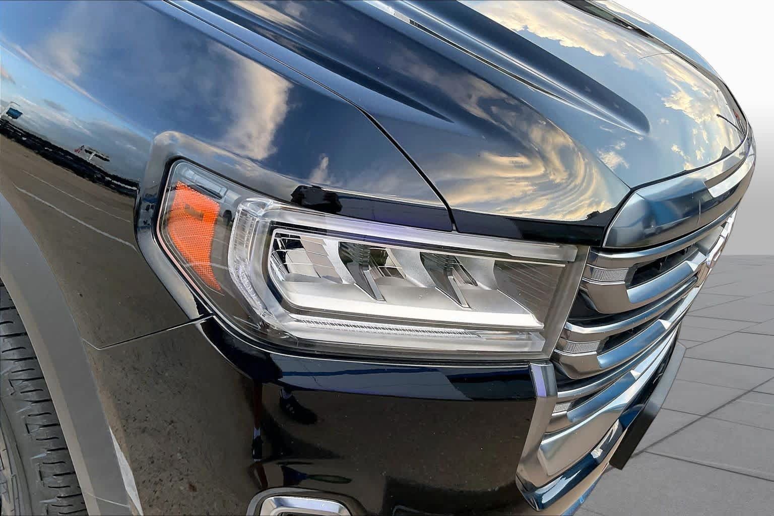 Used 2023 GMC Acadia AT4 w/ Technology Package AWD/4WD image 25