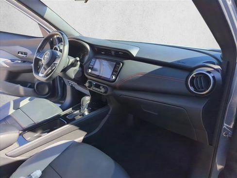 Used 2024 Nissan Kicks SR w/ SR Premium Package image 26