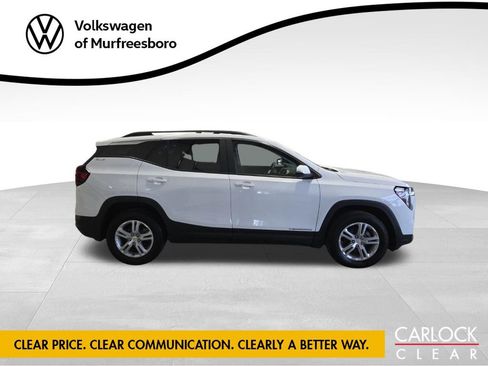 Used 2023 GMC Terrain SLE w/ Driver Convenience Package AWD/4WD image 8
