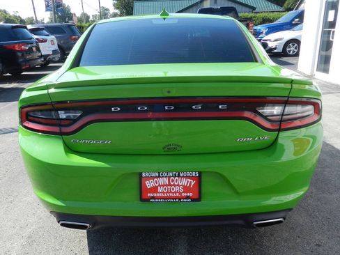 Used 2017 Dodge Charger SXT w/ Rallye Group RWD image 7