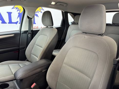 Used 2021 Ford Escape S image 10