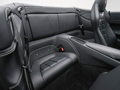 Used 2019 Ferrari Portofino image 57