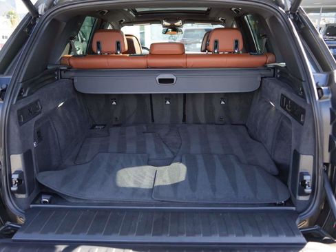Used 2025 BMW X5 xDrive40i w/ Executive Package image 5