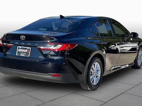 Used 2026 Toyota Camry LE w/ Convenience Package FWD image 13