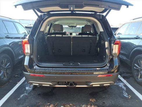 Used 2026 Ford Explorer Active w/ Active Comfort Package AWD/4WD image 5