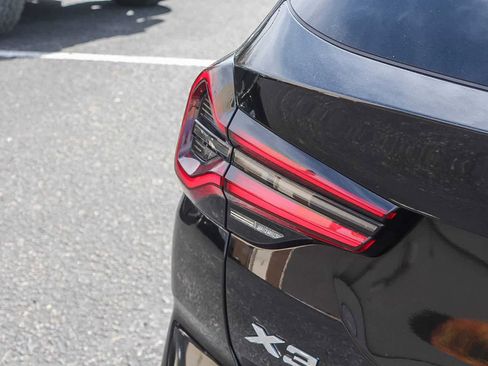 Used 2023 BMW X3 sDrive30i w/ Premium Package w/ZPA image 8