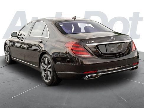 Used 2019 Mercedes-Benz S 560 4MATIC Sedan image 2