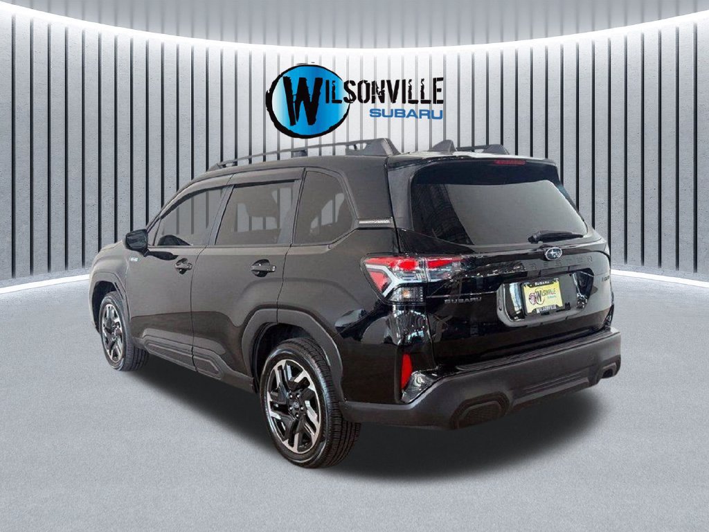 Used 2025 Subaru Forester Premium AWD/4WD image 8