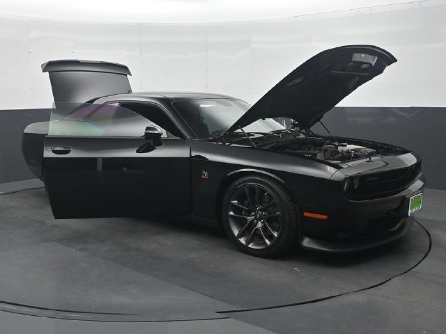 Used 2023 Dodge Challenger R/T Scat Pack RWD image 33