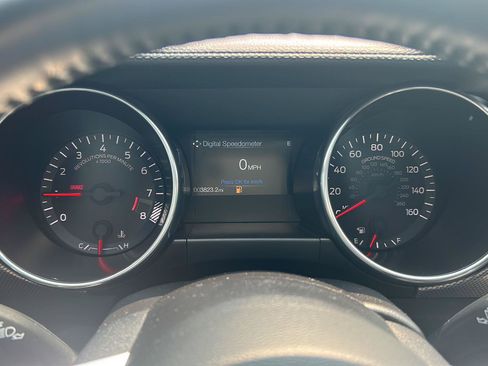 Used 2021 Ford Mustang GT RWD image 10