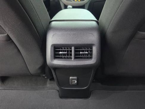 Used 2020 Chevrolet Equinox LS w/ LS Convenience Package FWD image 23