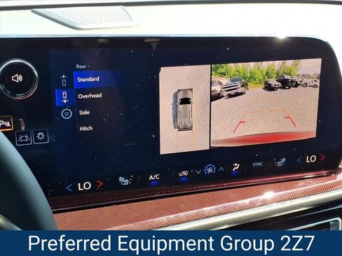 New 2026 Chevrolet Traverse Z71 w/ Enhanced Driving Package AWD/4WD image 3