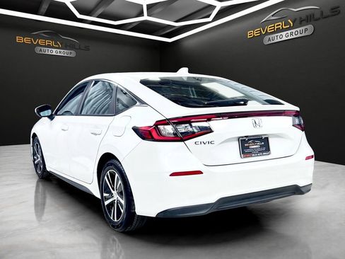 Used 2022 Honda Civic LX image 3